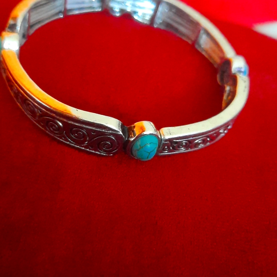 Silver Turquoise Bracelet 14$